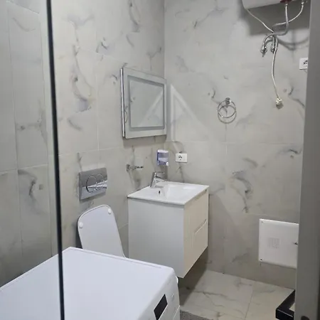 Downtown Apartamento Tirana
